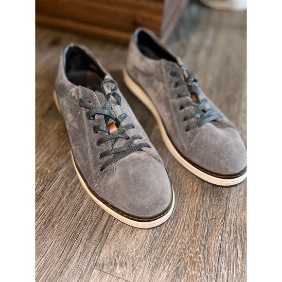 To Boot New York ADAM DERRICK size 10
Fleetwood Grey Suede casual shoe - Picture 2 of 13